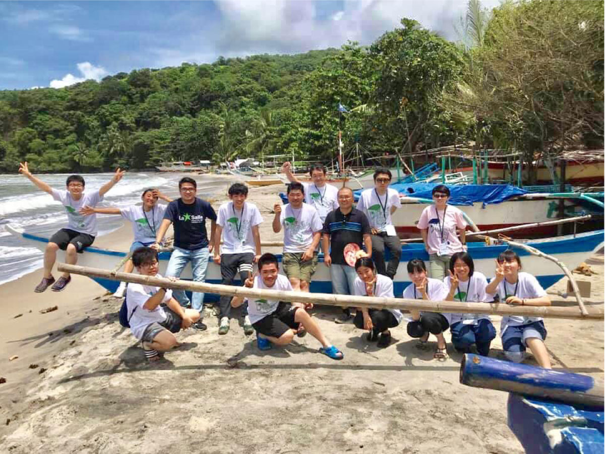 312-japan-volunteers-4.jpg 