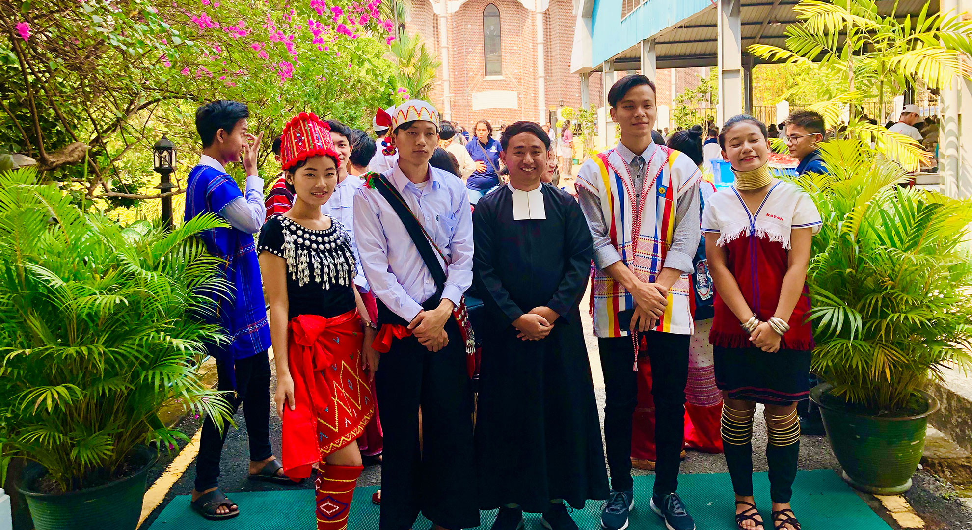 330-mass-celebration-at-st-mary
