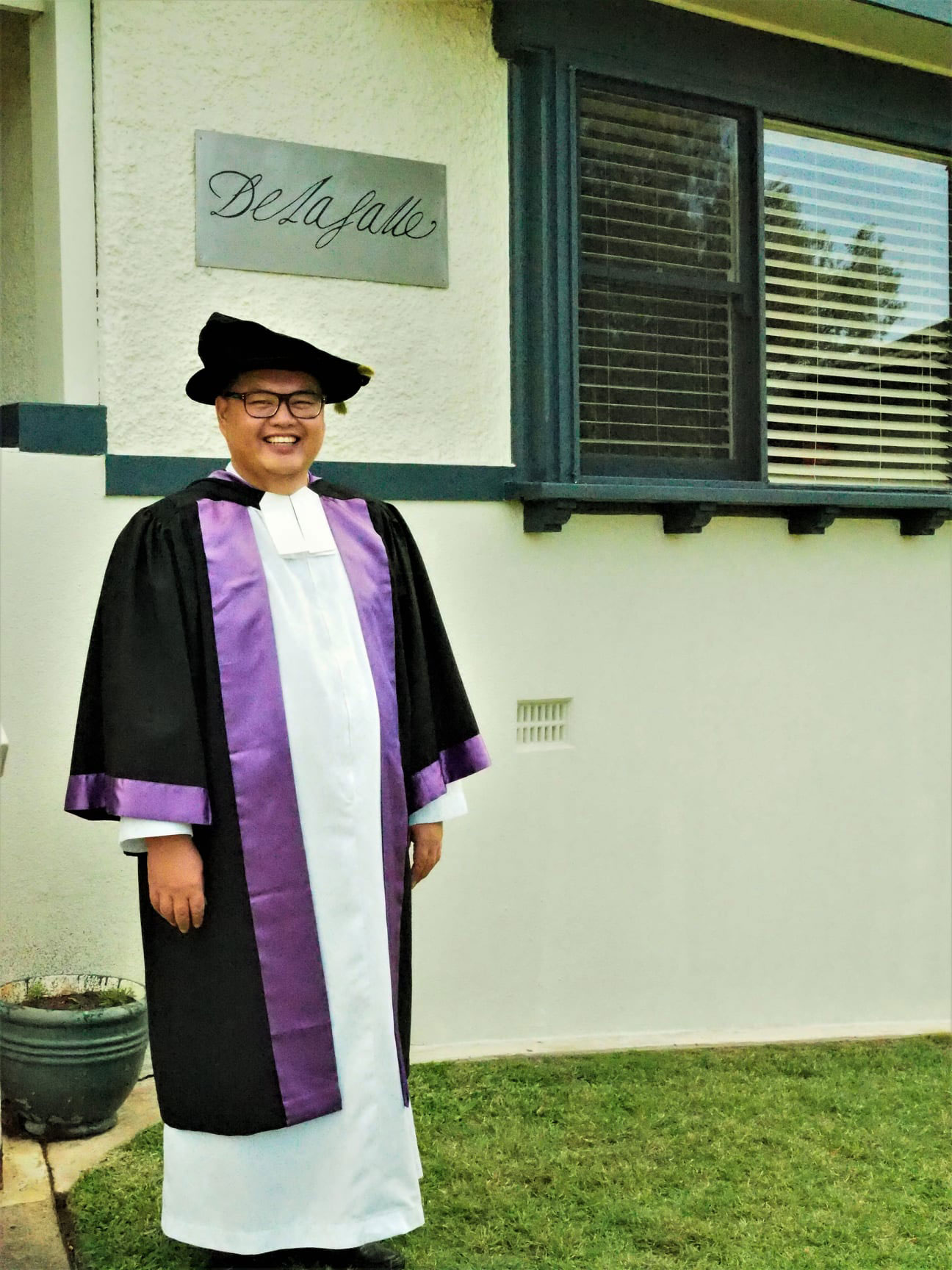 331-covid-19-graduation